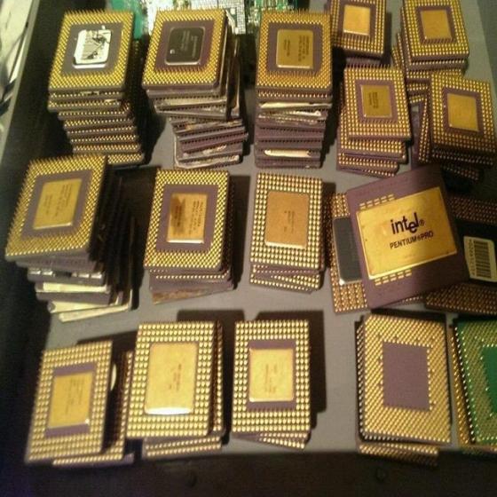 Ceramic gold CPU processors scrap
