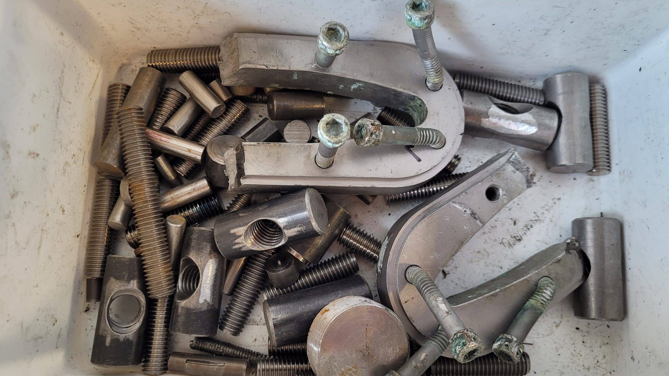 Nickel and monel alloy scrap